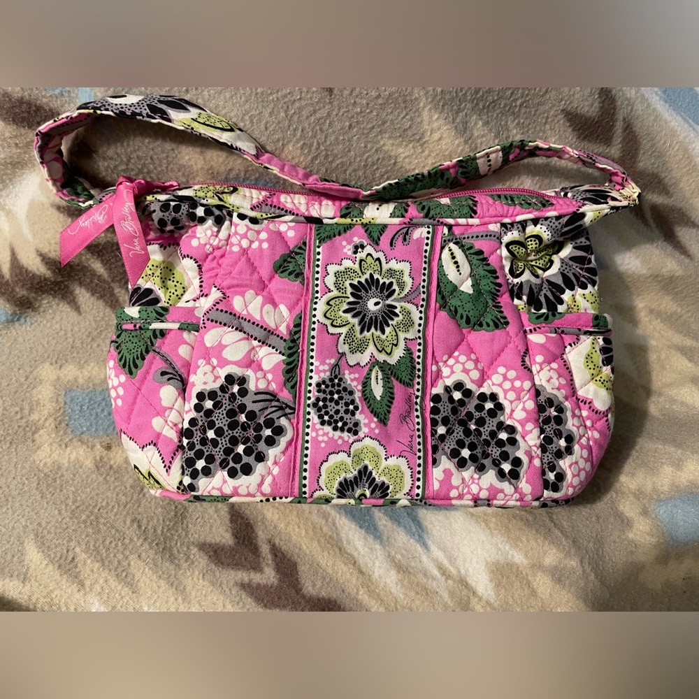 EUC-Vera Bradley pink floral shoulder purse